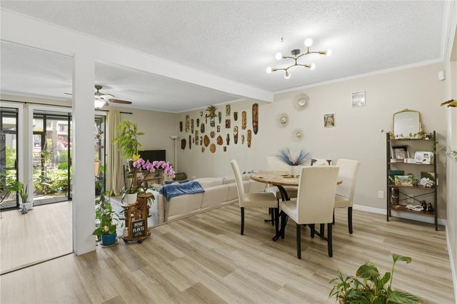 654 LAKE VILLAS DRIVE 654, Altamonte Springs, FL 32701