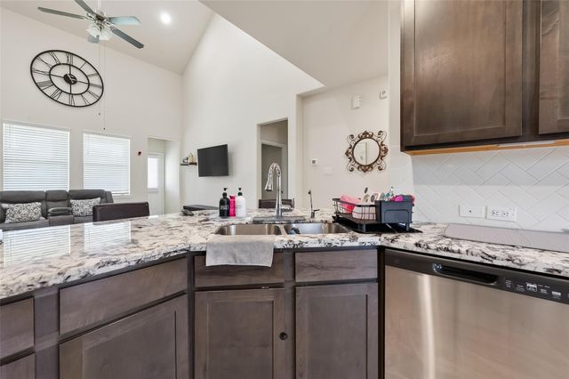 6215 Prince Place Drive, Rosenberg, TX 77471