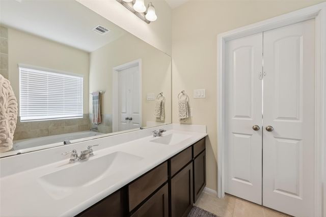 6215 Prince Place Drive, Rosenberg, TX 77471