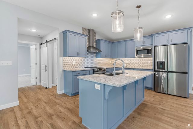 718 Fossilridge Circle, Manhattan, KS 66503