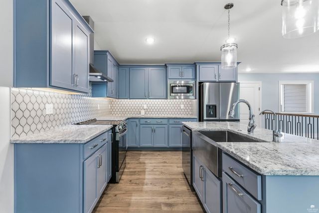 718 Fossilridge Circle, Manhattan, KS 66503