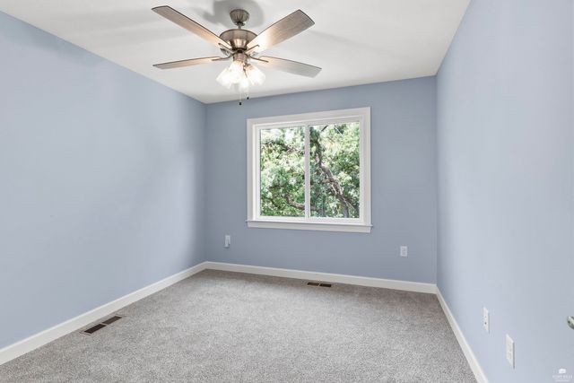 718 Fossilridge Circle, Manhattan, KS 66503