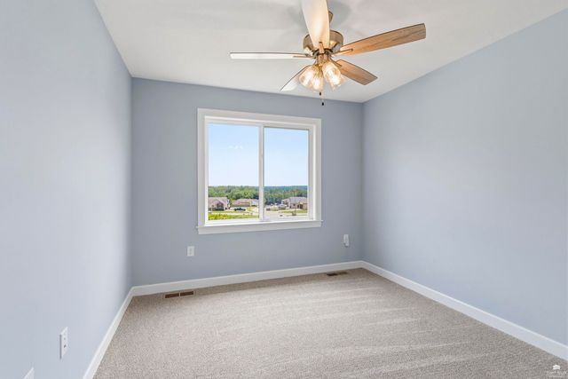 718 Fossilridge Circle, Manhattan, KS 66503