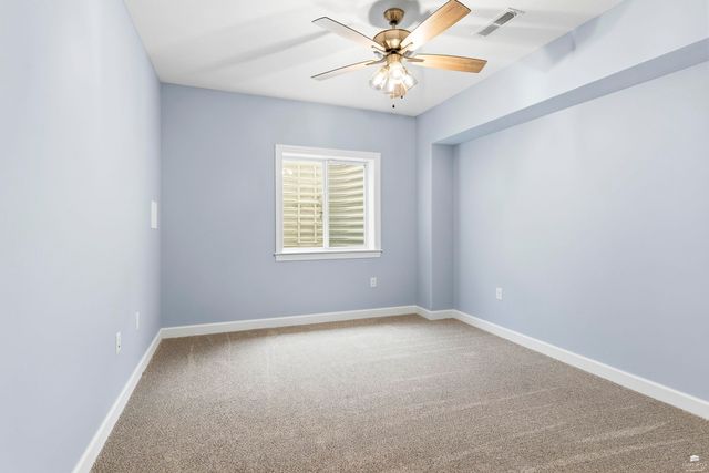 718 Fossilridge Circle, Manhattan, KS 66503
