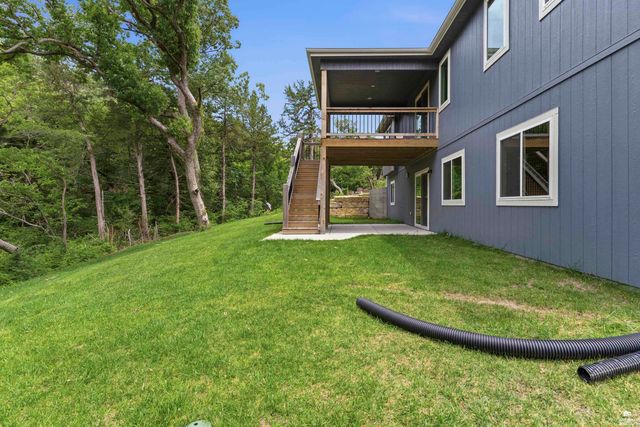 718 Fossilridge Circle, Manhattan, KS 66503