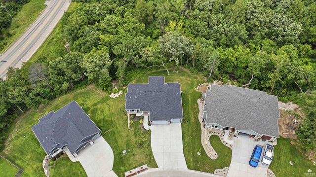 718 Fossilridge Circle, Manhattan, KS 66503