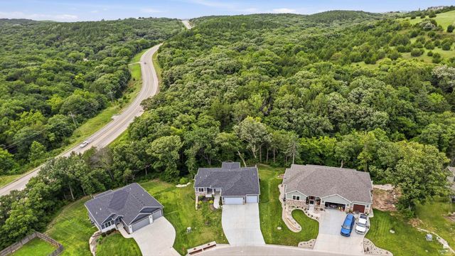 718 Fossilridge Circle, Manhattan, KS 66503