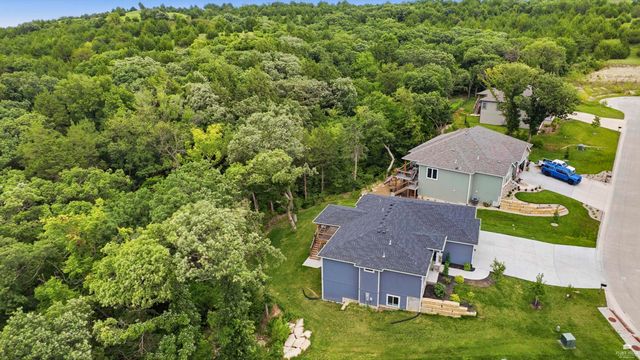 718 Fossilridge Circle, Manhattan, KS 66503