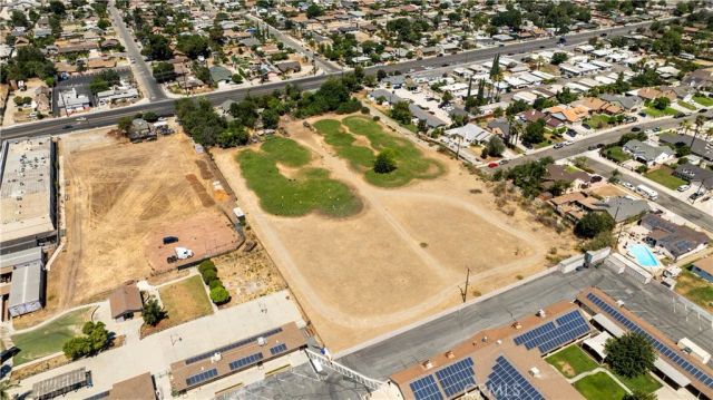 9944 Bloomington, Bloomington, CA 92316