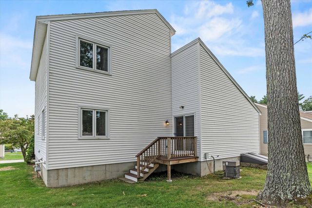 27 Country Hill Road, Nashua, NH 03063