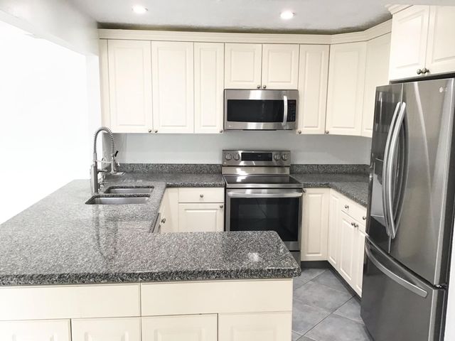 106 Albacore Lane, Jupiter, FL 33477