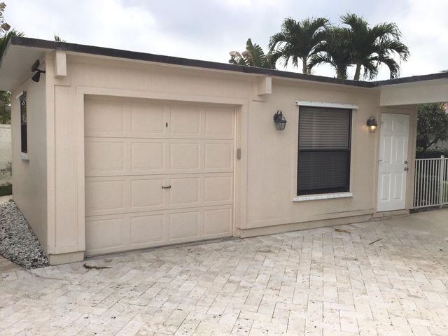 106 Albacore Lane, Jupiter, FL 33477