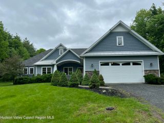 231 Wallace Road, Valatie, NY 12184