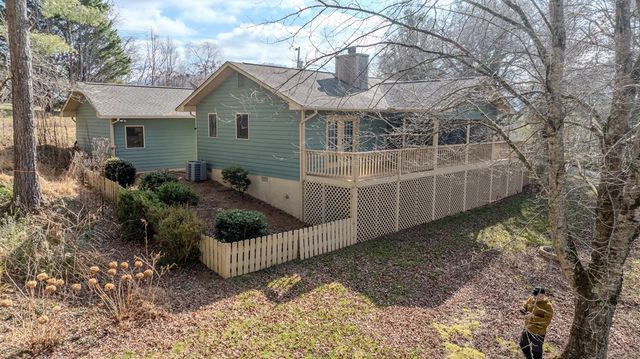 41 Little Brook Terrace, Hayesville, NC 28904