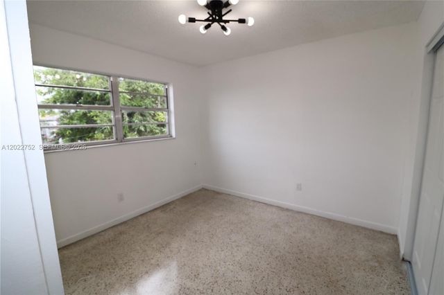 951 SW 7th St 5, Miami, FL 33130