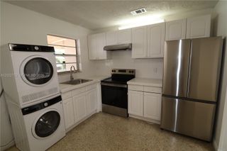 951 SW 7th St 5, Miami, FL 33130