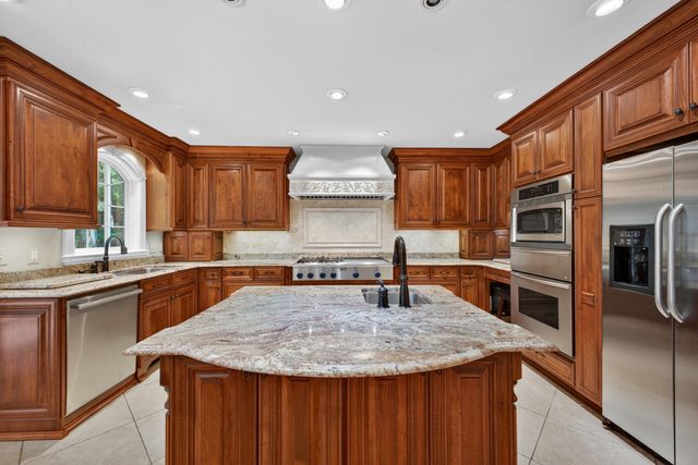 10 Hardwood Court, Aiken, SC 29803