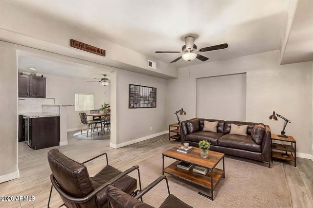 146 S ROBSON --, Mesa, AZ 85210