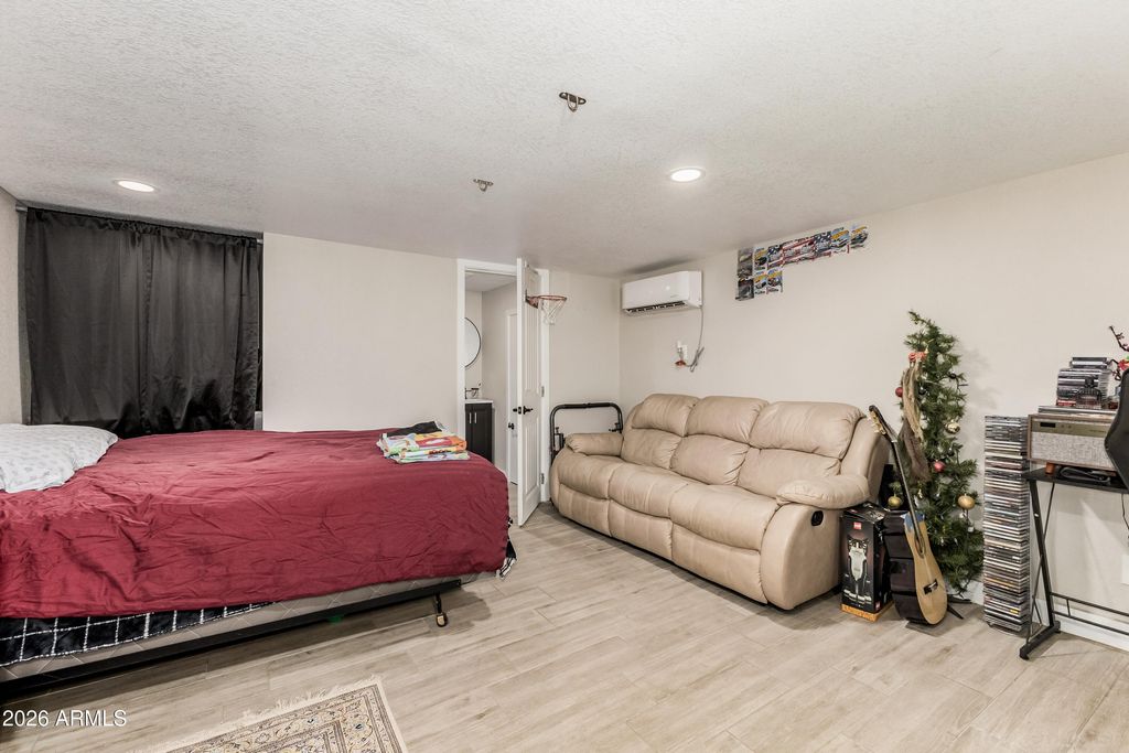 Image 20 of property listing at 146 S ROBSON --, Mesa, AZ 85210