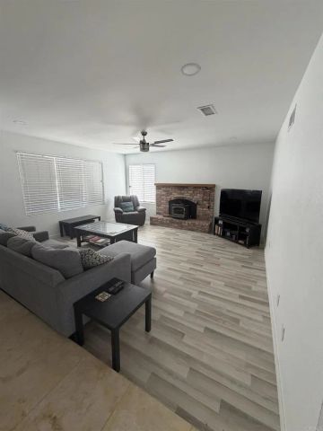 23601 Barrego Way, Ramona, CA 92065
