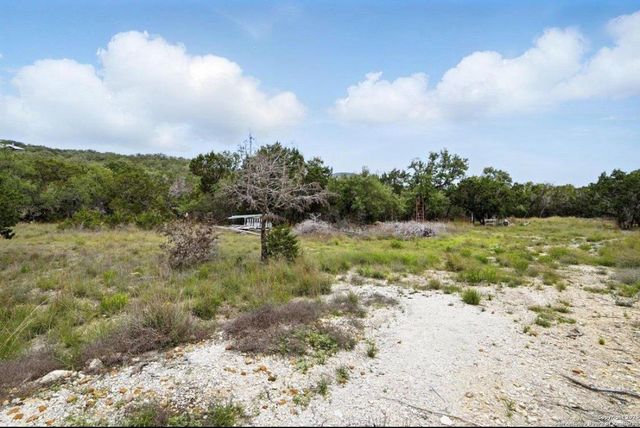 1123 Summit Bluff, Canyon Lake, TX 78133