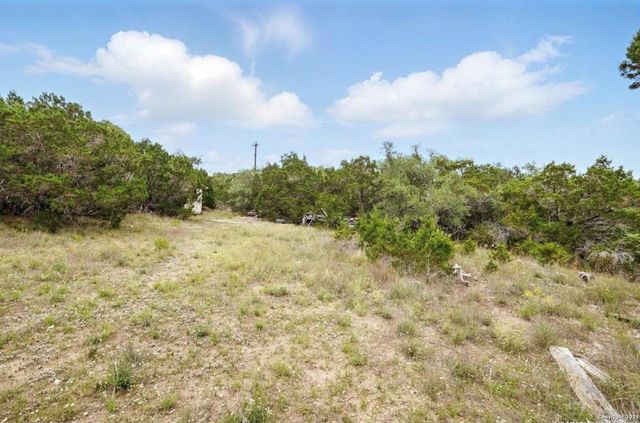 1123 Summit Bluff, Canyon Lake, TX 78133