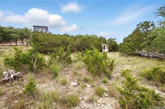 1123 Summit Bluff, Canyon Lake, TX 78133