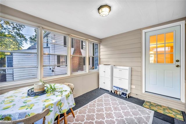 423 Foursome Avenue, Akron, OH 44313