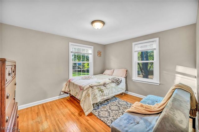 423 Foursome Avenue, Akron, OH 44313