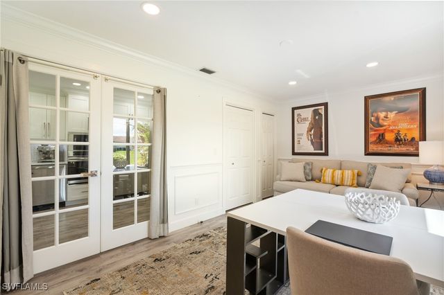 406 Glades BLVD N-6, Naples, FL 34112