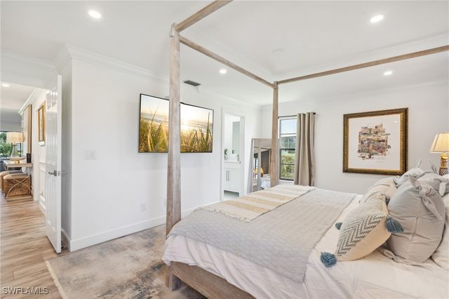 406 Glades BLVD N-6, Naples, FL 34112