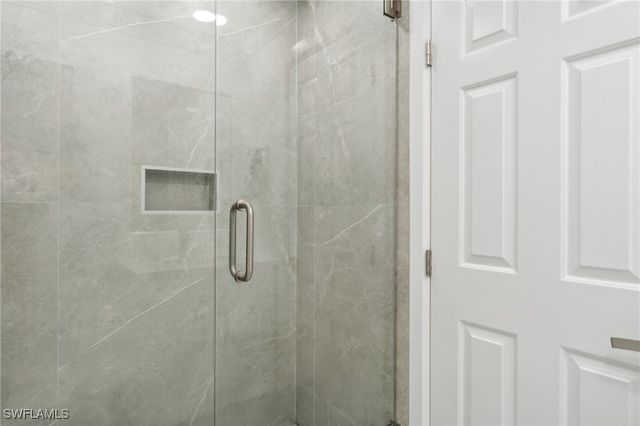 406 Glades BLVD N-6, Naples, FL 34112