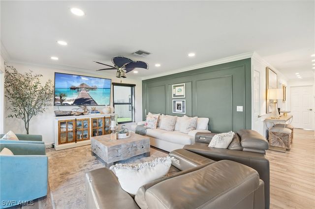 406 Glades BLVD N-6, Naples, FL 34112