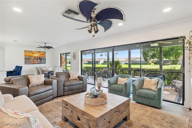 406 Glades BLVD N-6, Naples, FL 34112