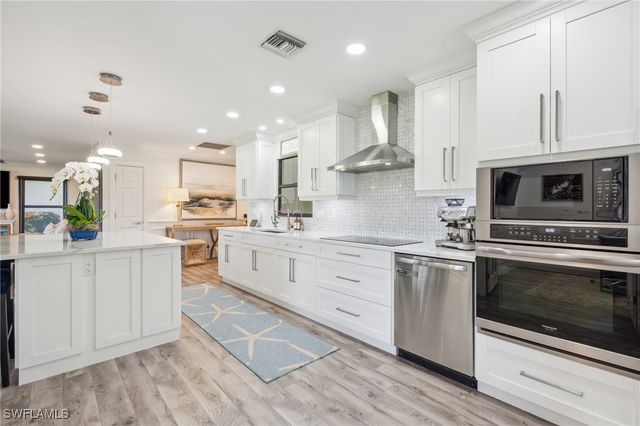 406 Glades BLVD N-6, Naples, FL 34112