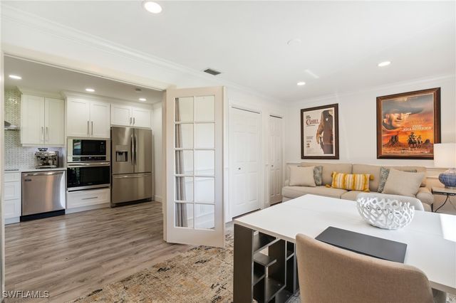 406 Glades BLVD N-6, Naples, FL 34112