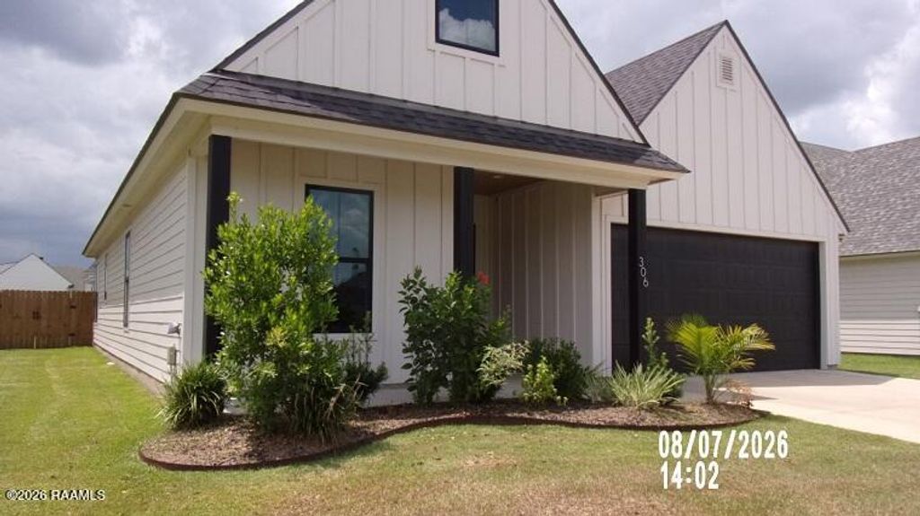 306 White Sky Drive, Broussard, LA 70518