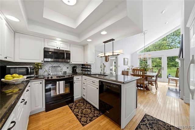 7305 Hickory Drive, Boston, NY 14075