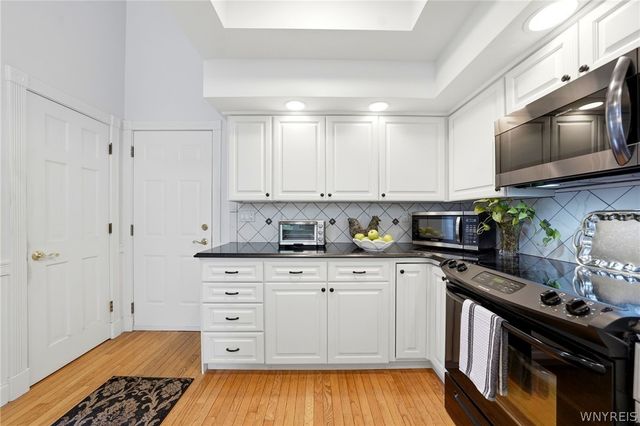 7305 Hickory Drive, Boston, NY 14075