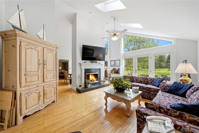 7305 Hickory Drive, Boston, NY 14075