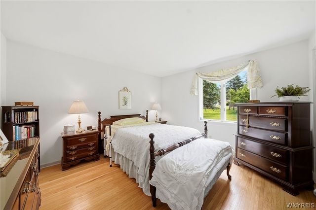 7305 Hickory Drive, Boston, NY 14075