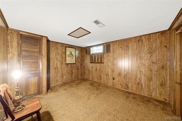 7305 Hickory Drive, Boston, NY 14075