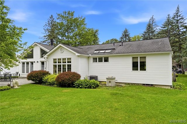 7305 Hickory Drive, Boston, NY 14075
