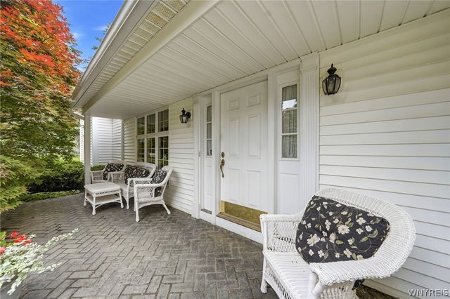 7305 Hickory Drive, Boston, NY 14075