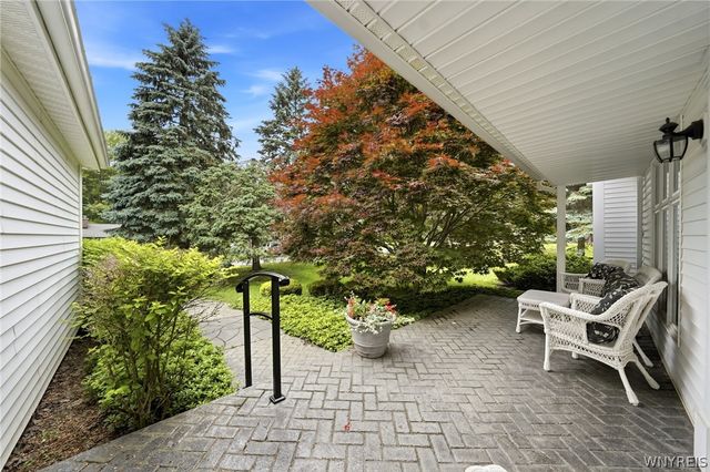 7305 Hickory Drive, Boston, NY 14075