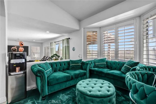 17102 Whispering Brook, Riverside, CA 92503