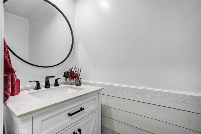 17102 Whispering Brook, Riverside, CA 92503