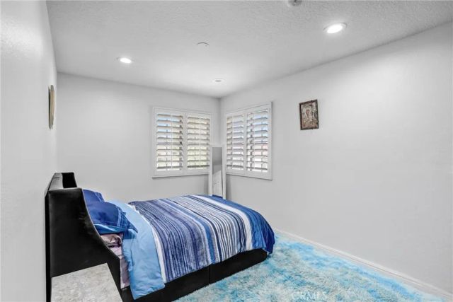 17102 Whispering Brook, Riverside, CA 92503