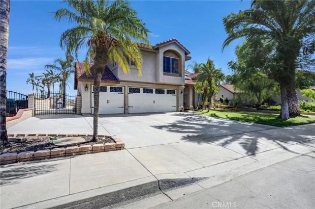 17102 Whispering Brook, Riverside, CA 92503