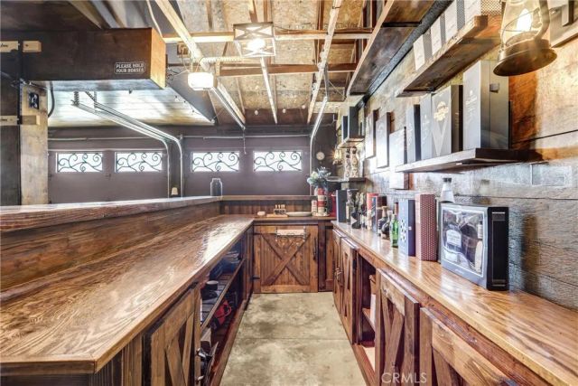 17102 Whispering Brook, Riverside, CA 92503
